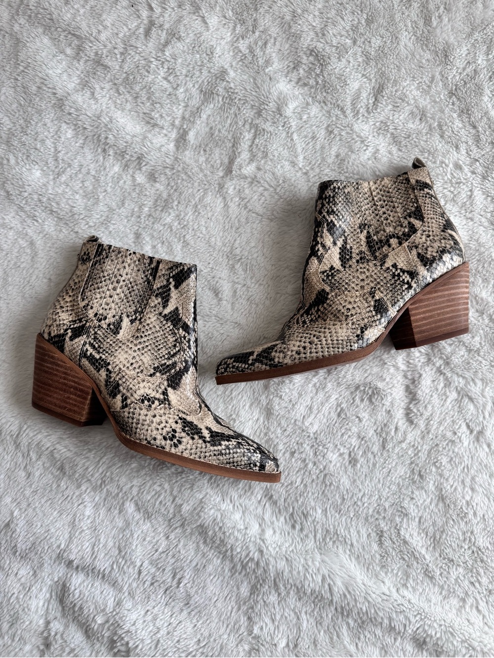 Sam Edelman Beige and Black Snake-Print Pointed Ankle Boots